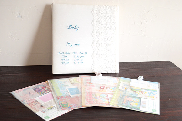 ベビーアルバム　手作り　デコレーション